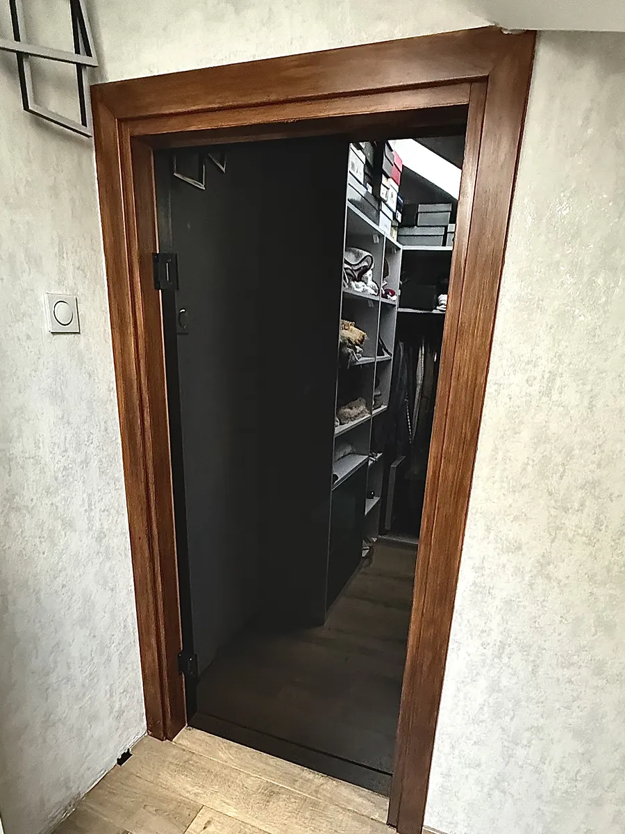Przyciemniane drzwi szklane do garderoby — Bydgoszcz
